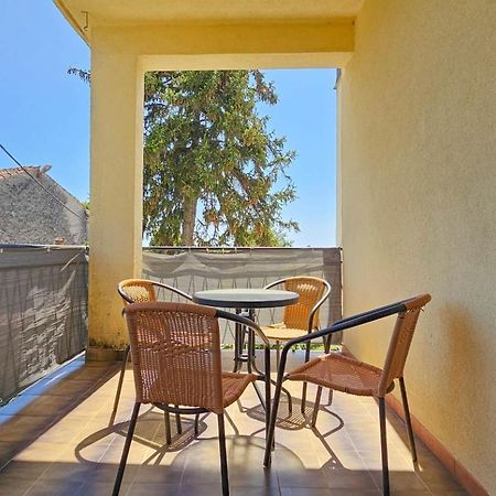 Stelia F. Apartment Novigrad  Exterior photo